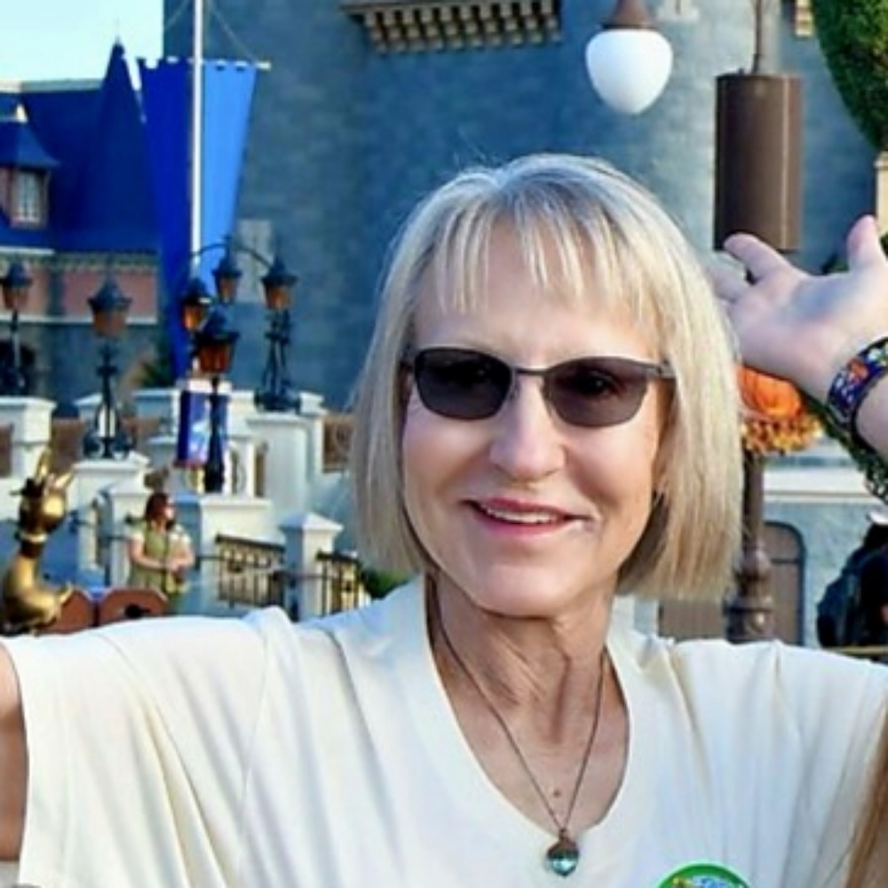Meet your Posher, Linda
